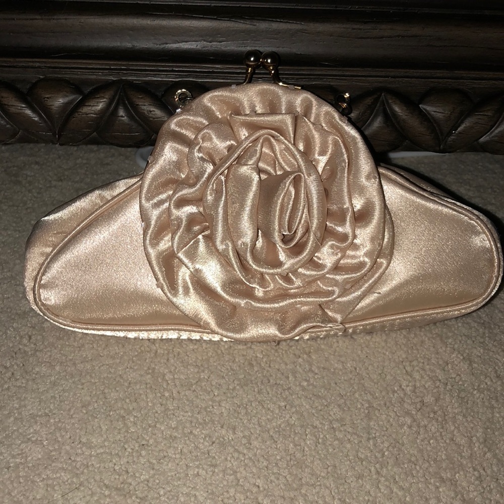 Golden Clutch ⚜️